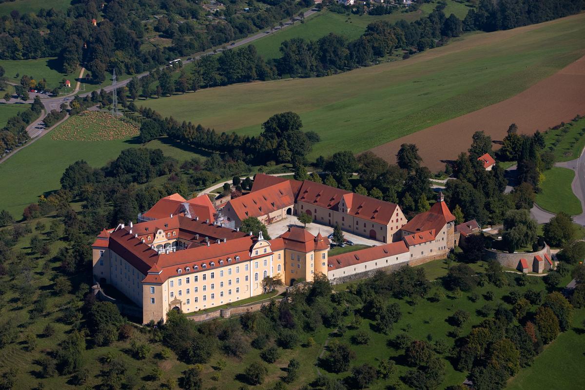 Luftansicht von Schloss ob Ellwangen