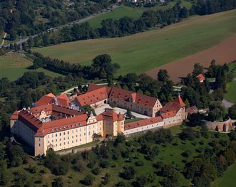 Schloss ob Ellwangen aus der Luft