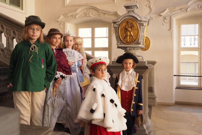 Schloss ob Ellwangen, Besucher, Kinder im Kostüm