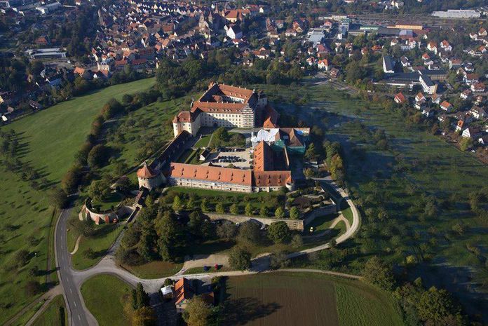 Schloss ob Ellwangen, Luftaufnahme vom Schloss